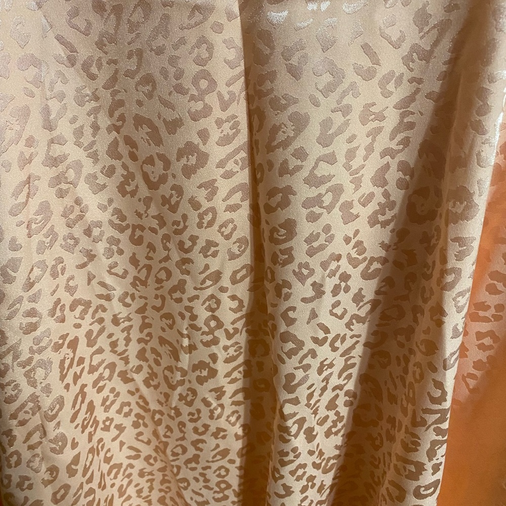 3X Light orange leopard print tank top - Picture 7 of 8